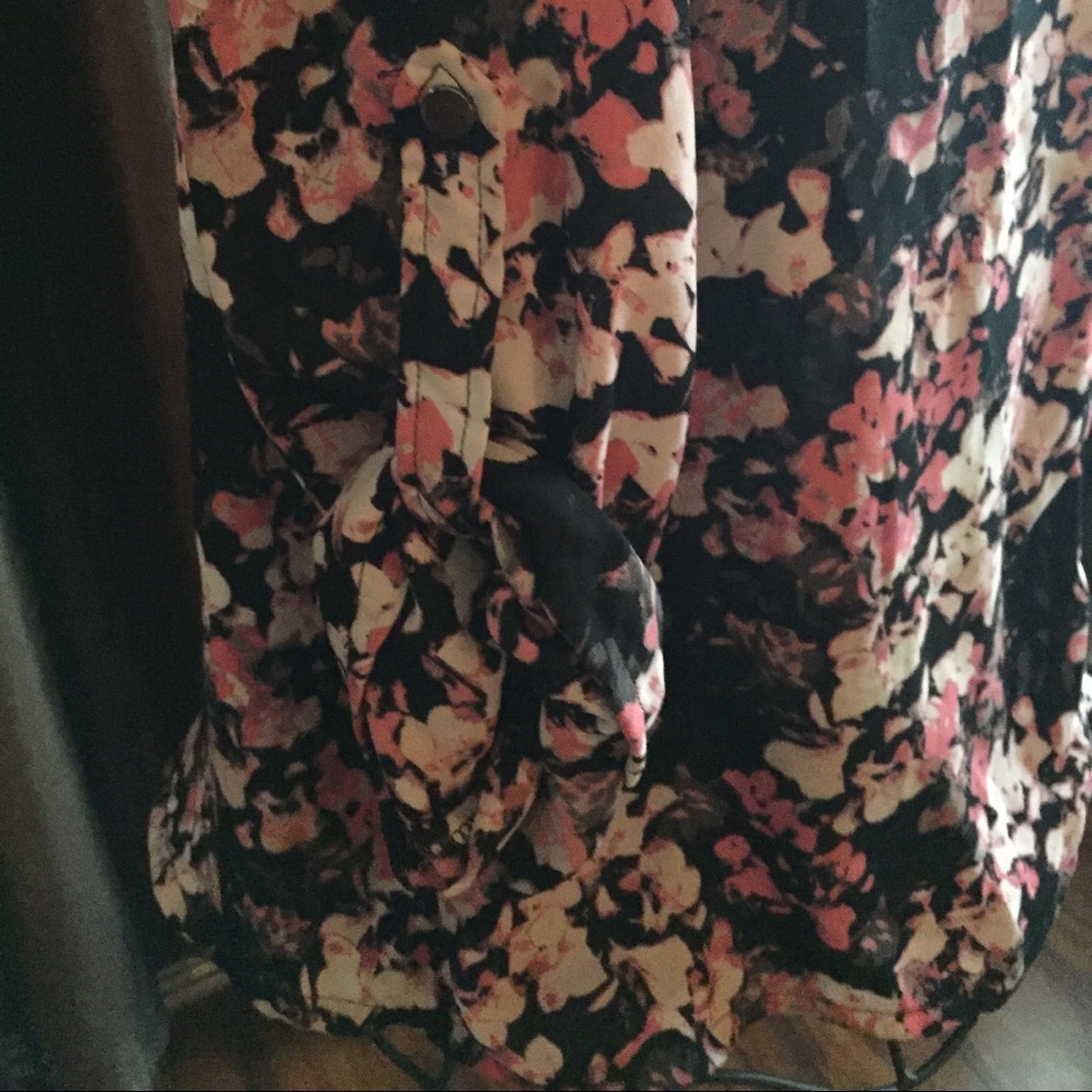 Floral blouse - Picture 4 of 4